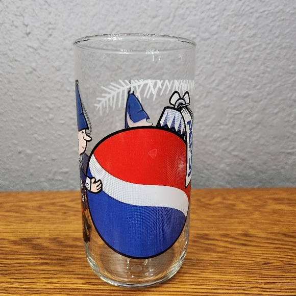 Pepsi Other - Pepsi Christmas vintage drinking glass